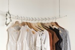 Kapslový šatník na léto: 10 kousků, ze kterých poskládáte 30 stylových outfitů